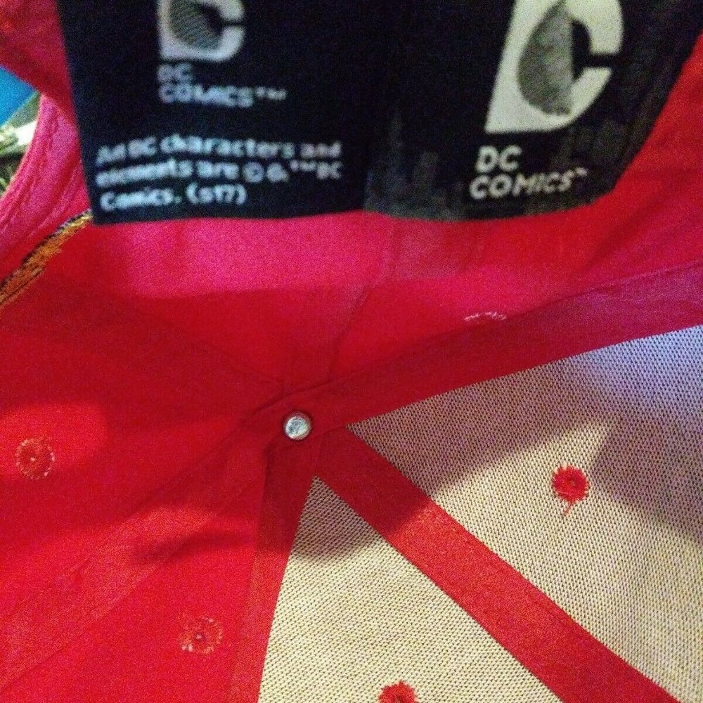 Wonder woman Snapback Cap Red With Starred Brim - Picture 4 of 4